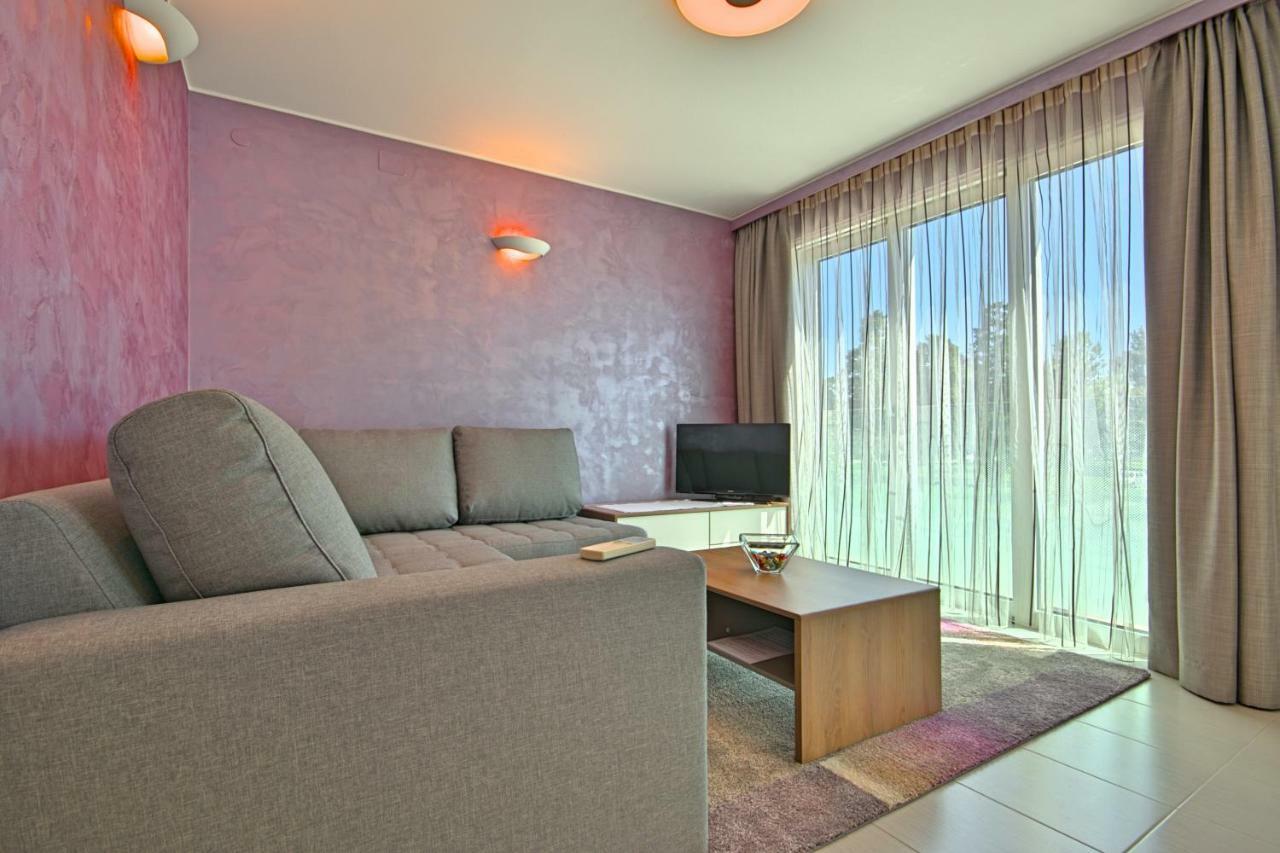 Apartments Riva-Interauto Умаг Экстерьер фото
